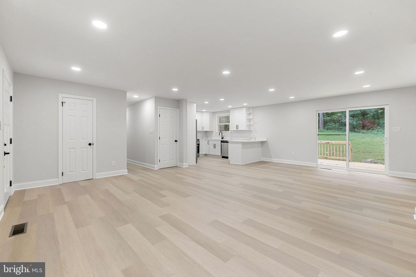 5519 DUMFRIES RD, WARRENTON, Virginia 20187, 3 Bedrooms Bedrooms, ,2 BathroomsBathrooms,Residential,For sale,5519 DUMFRIES RD,VAFQ2017988 MLS # VAFQ2017988