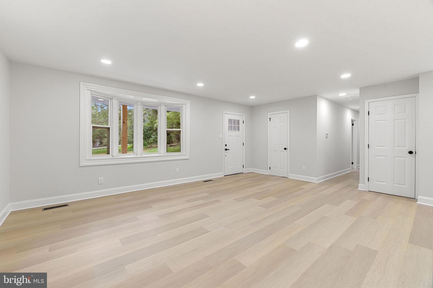 5519 DUMFRIES RD, WARRENTON, Virginia 20187, 3 Bedrooms Bedrooms, ,2 BathroomsBathrooms,Residential,For sale,5519 DUMFRIES RD,VAFQ2017988 MLS # VAFQ2017988
