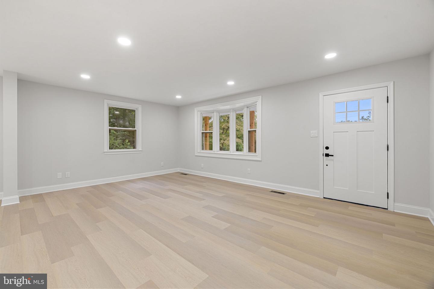 5519 DUMFRIES RD, WARRENTON, Virginia 20187, 3 Bedrooms Bedrooms, ,2 BathroomsBathrooms,Residential,For sale,5519 DUMFRIES RD,VAFQ2017988 MLS # VAFQ2017988