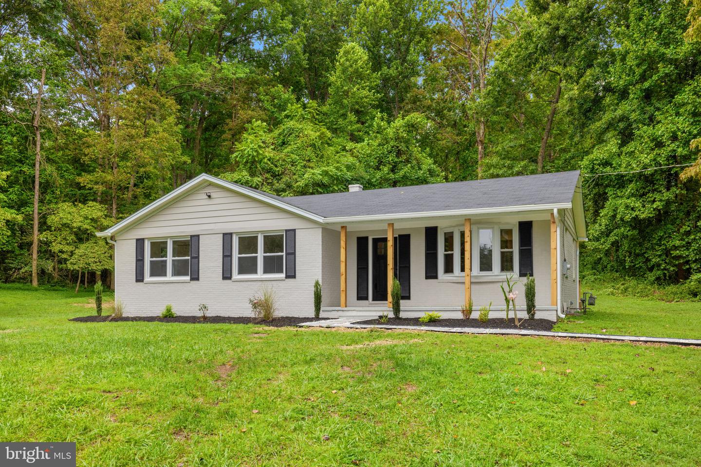 5519 DUMFRIES RD, WARRENTON, Virginia 20187, 3 Bedrooms Bedrooms, ,2 BathroomsBathrooms,Residential,For sale,5519 DUMFRIES RD,VAFQ2017988 MLS # VAFQ2017988