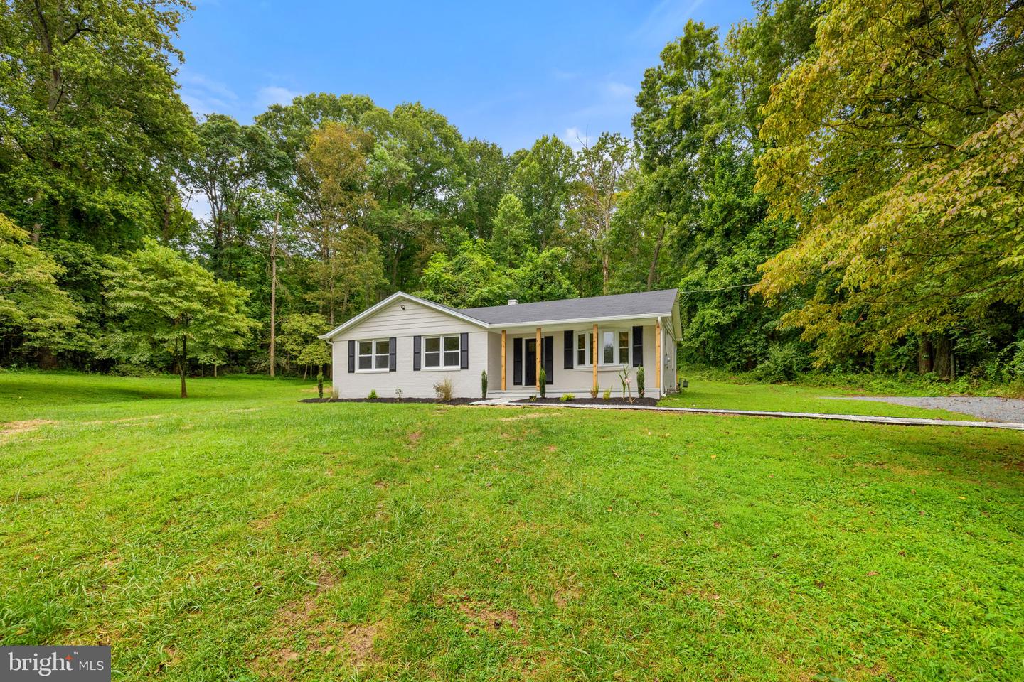 5519 DUMFRIES RD, WARRENTON, Virginia 20187, 3 Bedrooms Bedrooms, ,2 BathroomsBathrooms,Residential,For sale,5519 DUMFRIES RD,VAFQ2017988 MLS # VAFQ2017988