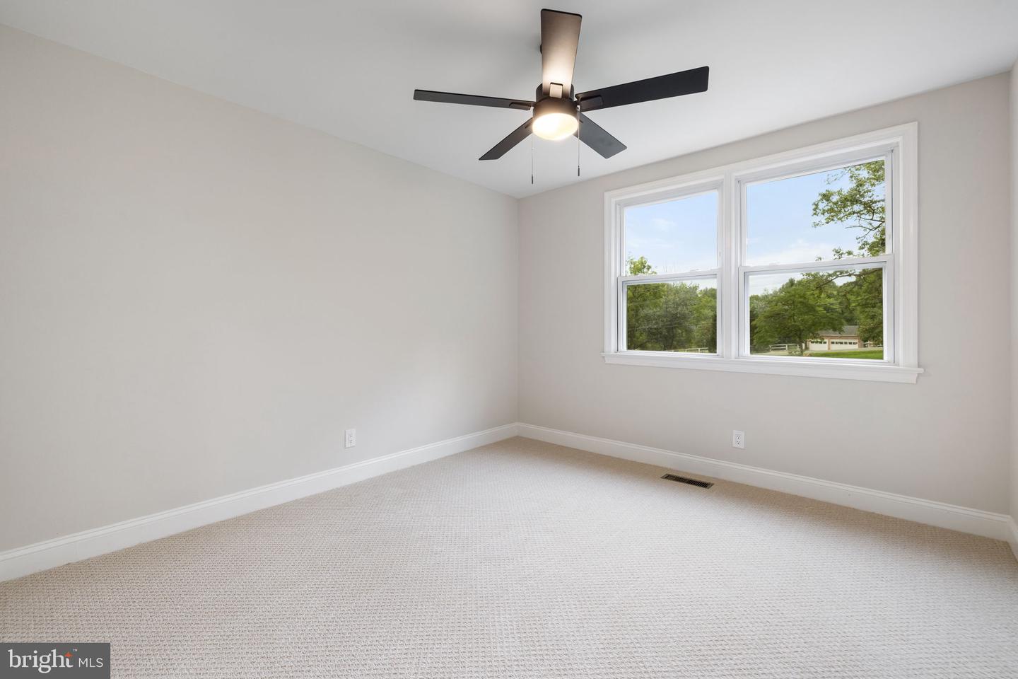 5519 DUMFRIES RD, WARRENTON, Virginia 20187, 3 Bedrooms Bedrooms, ,2 BathroomsBathrooms,Residential,For sale,5519 DUMFRIES RD,VAFQ2017988 MLS # VAFQ2017988