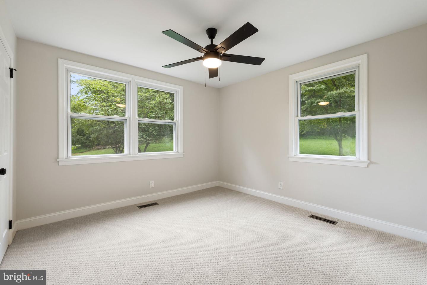 5519 DUMFRIES RD, WARRENTON, Virginia 20187, 3 Bedrooms Bedrooms, ,2 BathroomsBathrooms,Residential,For sale,5519 DUMFRIES RD,VAFQ2017988 MLS # VAFQ2017988