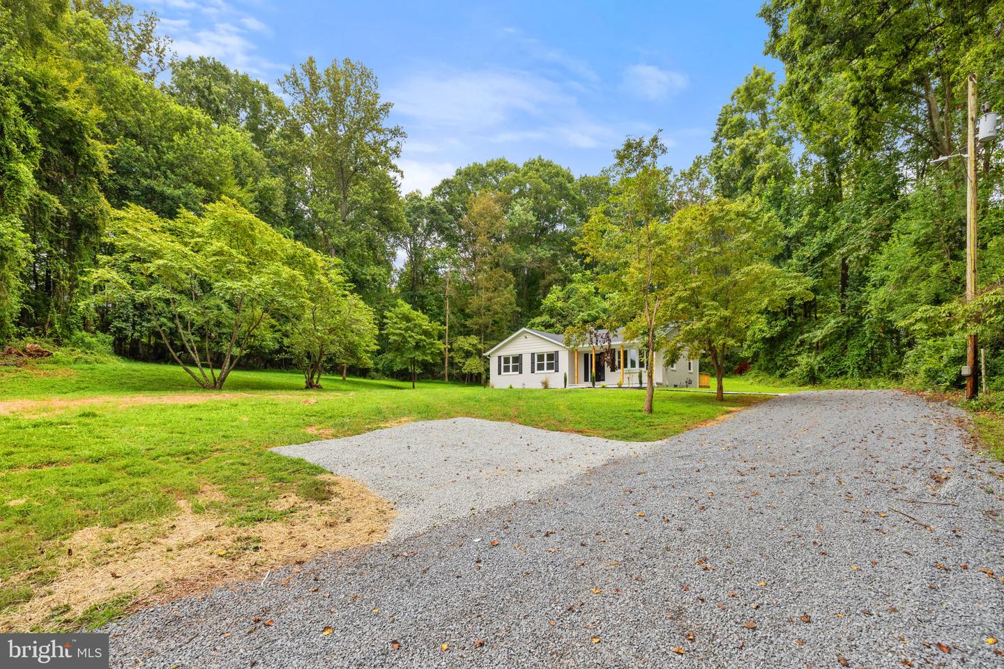 5519 DUMFRIES RD, WARRENTON, Virginia 20187, 3 Bedrooms Bedrooms, ,2 BathroomsBathrooms,Residential,For sale,5519 DUMFRIES RD,VAFQ2017988 MLS # VAFQ2017988