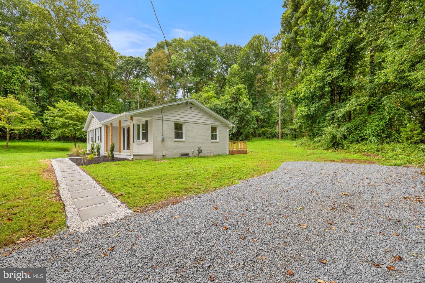 5519 DUMFRIES RD, WARRENTON, Virginia 20187, 3 Bedrooms Bedrooms, ,2 BathroomsBathrooms,Residential,For sale,5519 DUMFRIES RD,VAFQ2017988 MLS # VAFQ2017988