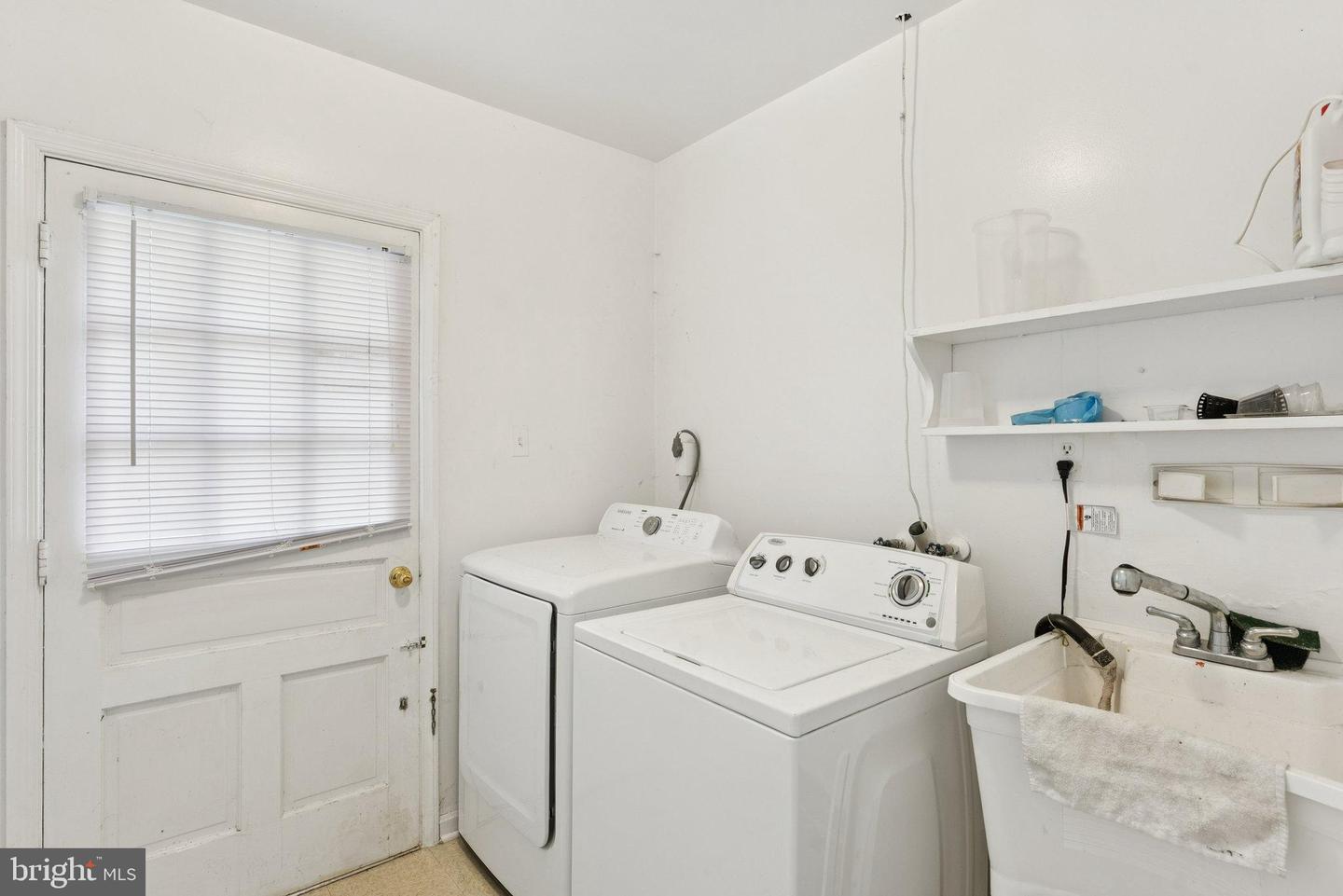 4624 BRAEBURN DR, FAIRFAX, Virginia 22032, 5 Bedrooms Bedrooms, 8 Rooms Rooms,3 BathroomsBathrooms,Residential,For sale,4624 BRAEBURN DR,VAFX2262454 MLS # VAFX2262454