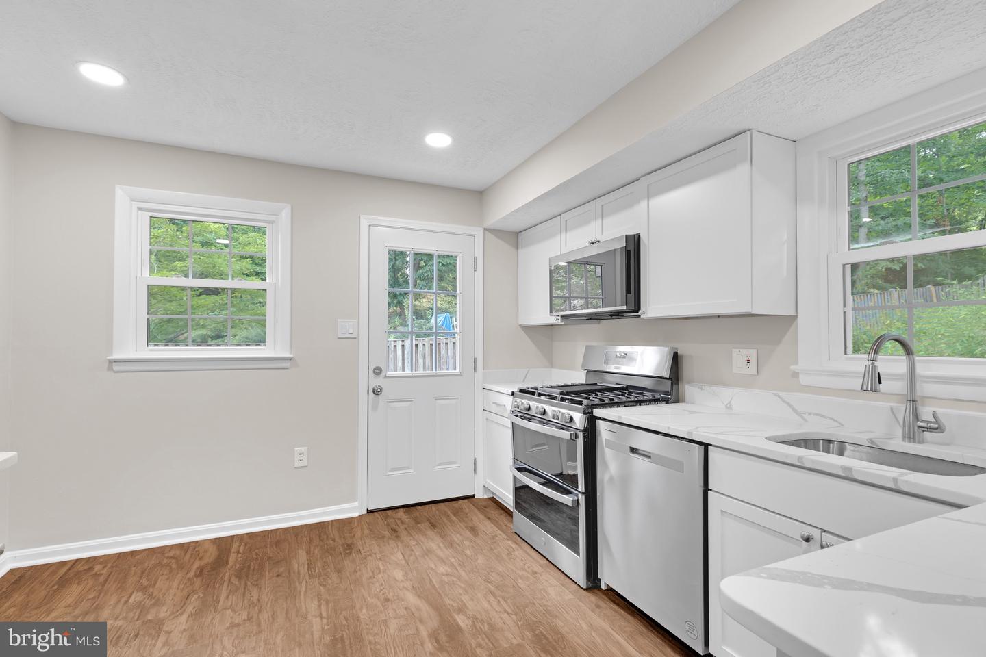 3009 S HILL ST, ARLINGTON, Virginia 22202, 5 Bedrooms Bedrooms, ,2 BathroomsBathrooms,Residential,For sale,3009 S HILL ST,VAAR2062546 MLS # VAAR2062546
