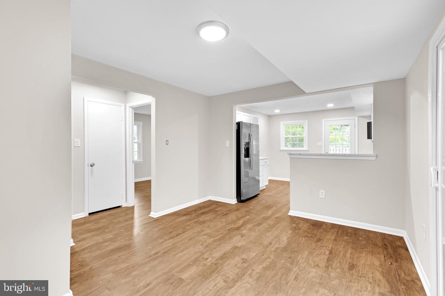 3009 S HILL ST, ARLINGTON, Virginia 22202, 5 Bedrooms Bedrooms, ,2 BathroomsBathrooms,Residential,For sale,3009 S HILL ST,VAAR2062546 MLS # VAAR2062546