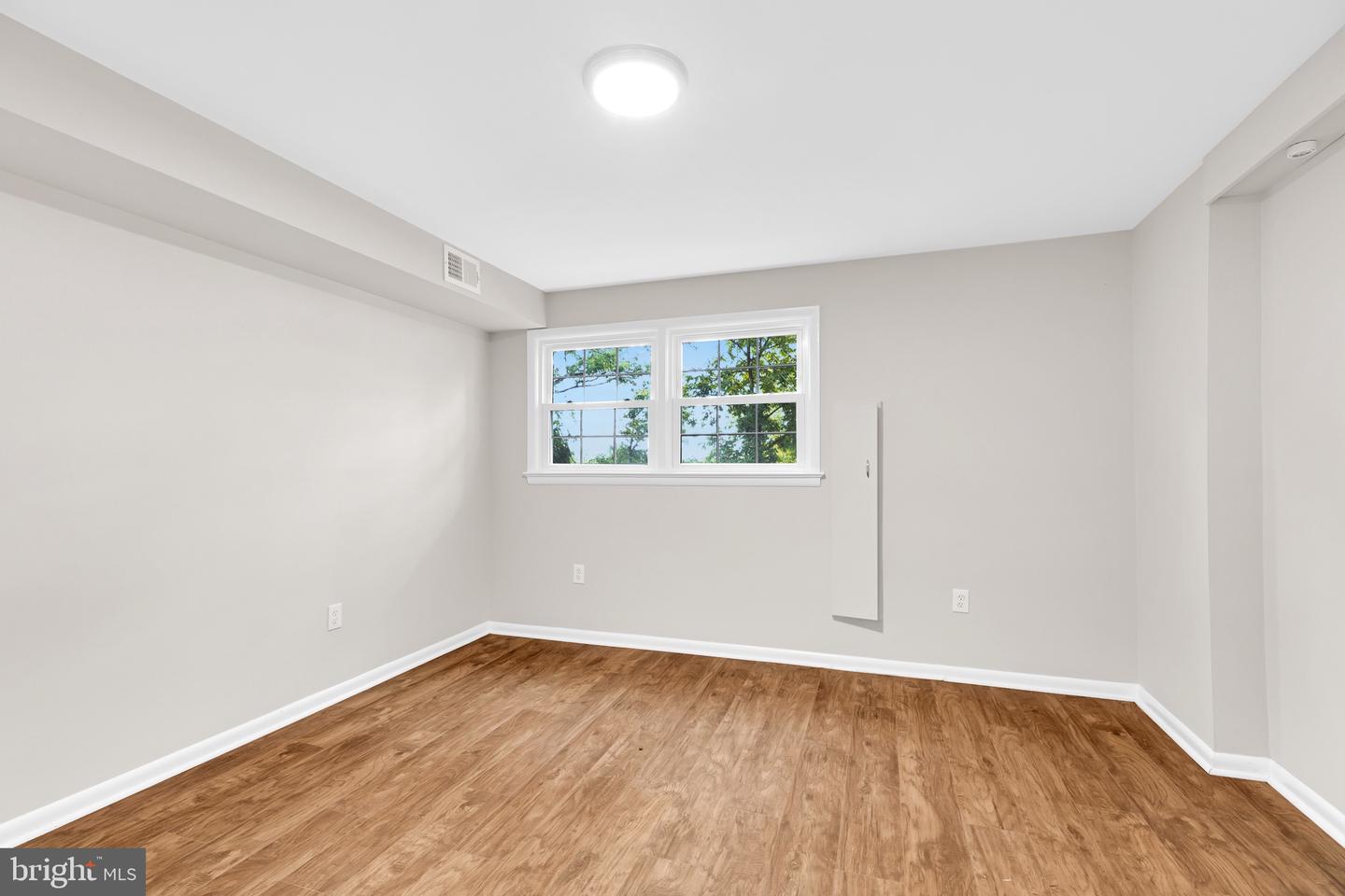 3009 S HILL ST, ARLINGTON, Virginia 22202, 5 Bedrooms Bedrooms, ,2 BathroomsBathrooms,Residential,For sale,3009 S HILL ST,VAAR2062546 MLS # VAAR2062546