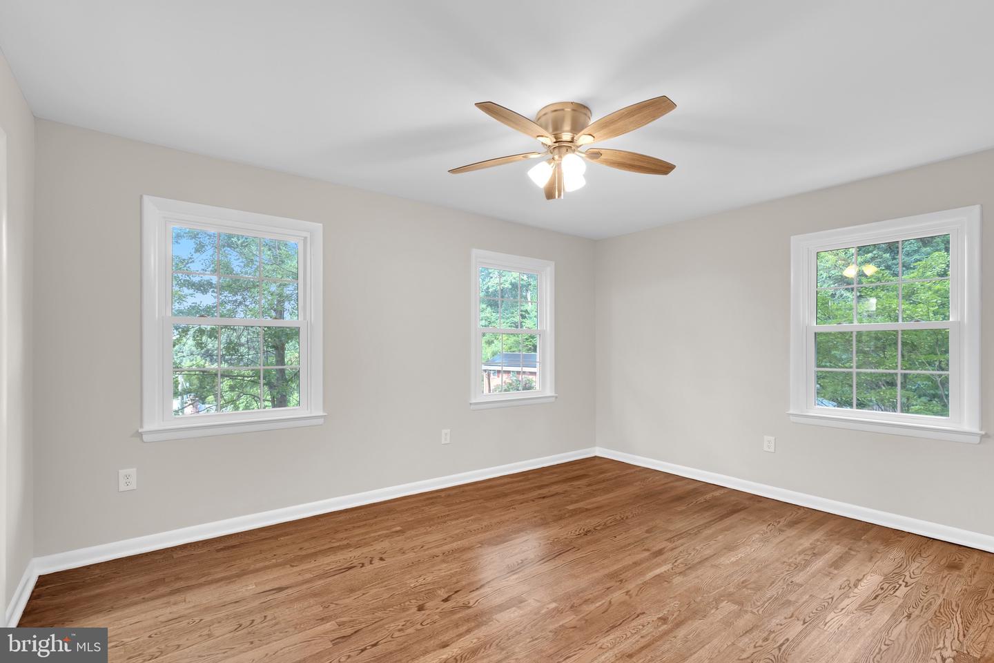 3009 S HILL ST, ARLINGTON, Virginia 22202, 5 Bedrooms Bedrooms, ,2 BathroomsBathrooms,Residential,For sale,3009 S HILL ST,VAAR2062546 MLS # VAAR2062546