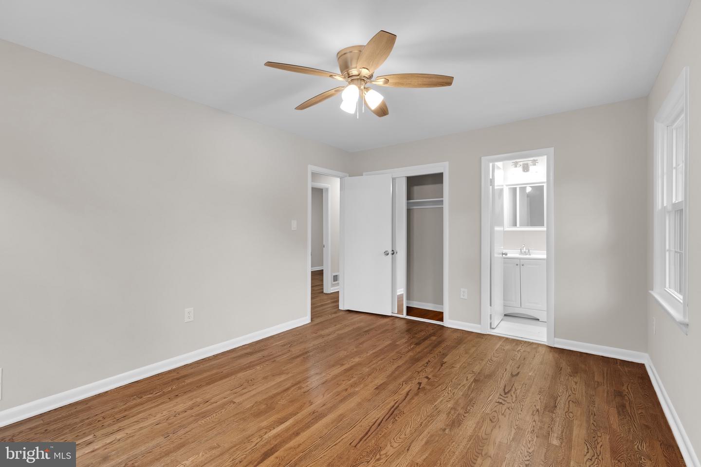 3009 S HILL ST, ARLINGTON, Virginia 22202, 5 Bedrooms Bedrooms, ,2 BathroomsBathrooms,Residential,For sale,3009 S HILL ST,VAAR2062546 MLS # VAAR2062546