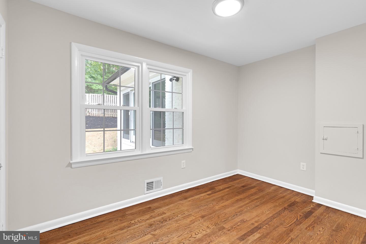 3009 S HILL ST, ARLINGTON, Virginia 22202, 5 Bedrooms Bedrooms, ,2 BathroomsBathrooms,Residential,For sale,3009 S HILL ST,VAAR2062546 MLS # VAAR2062546