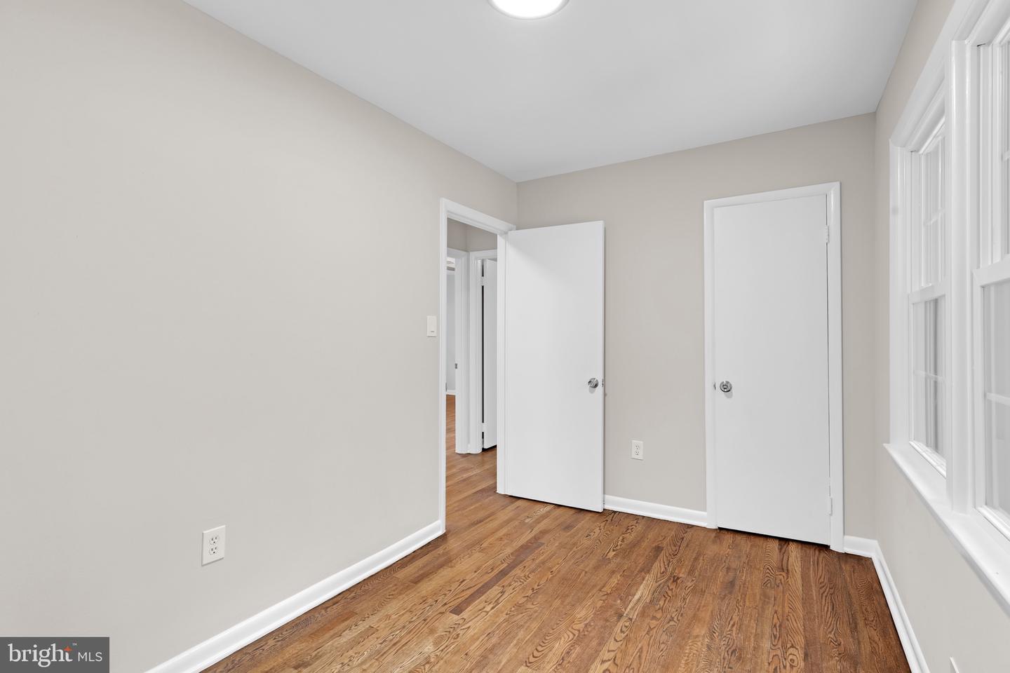3009 S HILL ST, ARLINGTON, Virginia 22202, 5 Bedrooms Bedrooms, ,2 BathroomsBathrooms,Residential,For sale,3009 S HILL ST,VAAR2062546 MLS # VAAR2062546