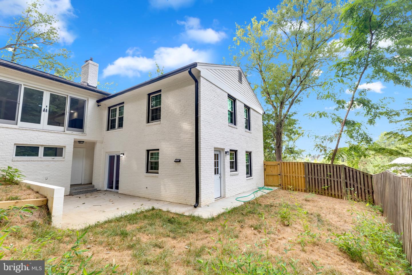 3009 S HILL ST, ARLINGTON, Virginia 22202, 5 Bedrooms Bedrooms, ,2 BathroomsBathrooms,Residential,For sale,3009 S HILL ST,VAAR2062546 MLS # VAAR2062546