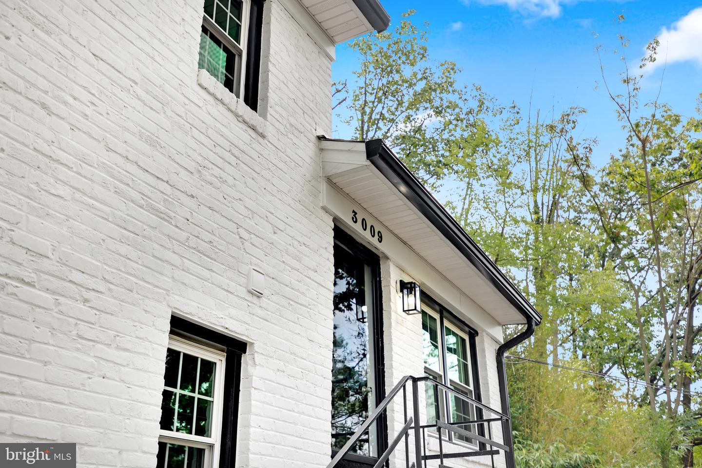 3009 S HILL ST, ARLINGTON, Virginia 22202, 5 Bedrooms Bedrooms, ,2 BathroomsBathrooms,Residential,For sale,3009 S HILL ST,VAAR2062546 MLS # VAAR2062546