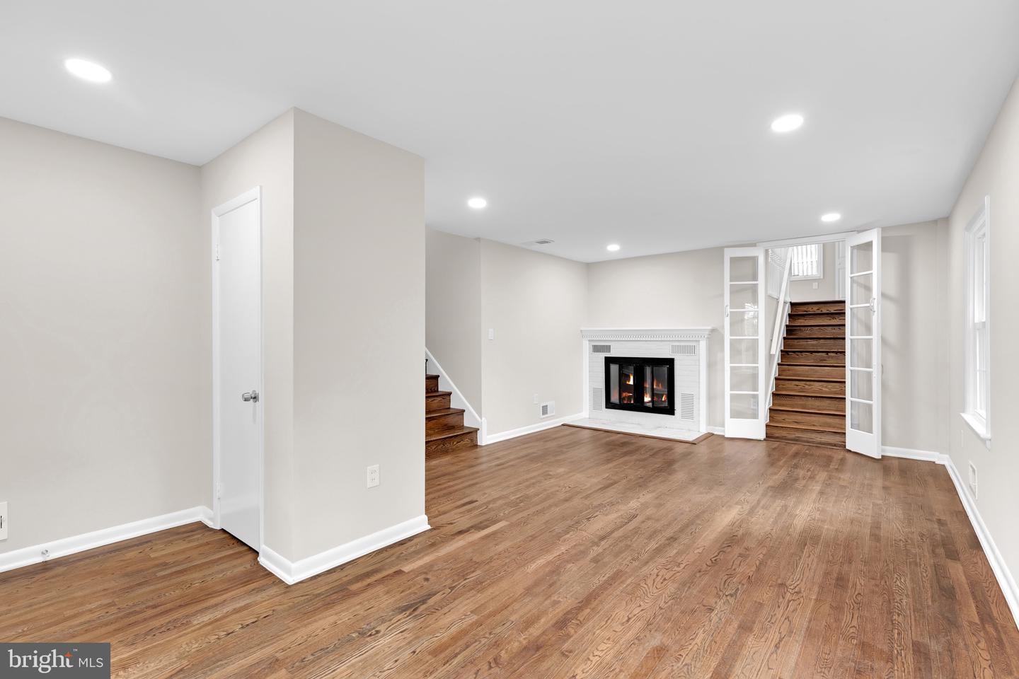 3009 S HILL ST, ARLINGTON, Virginia 22202, 5 Bedrooms Bedrooms, ,2 BathroomsBathrooms,Residential,For sale,3009 S HILL ST,VAAR2062546 MLS # VAAR2062546