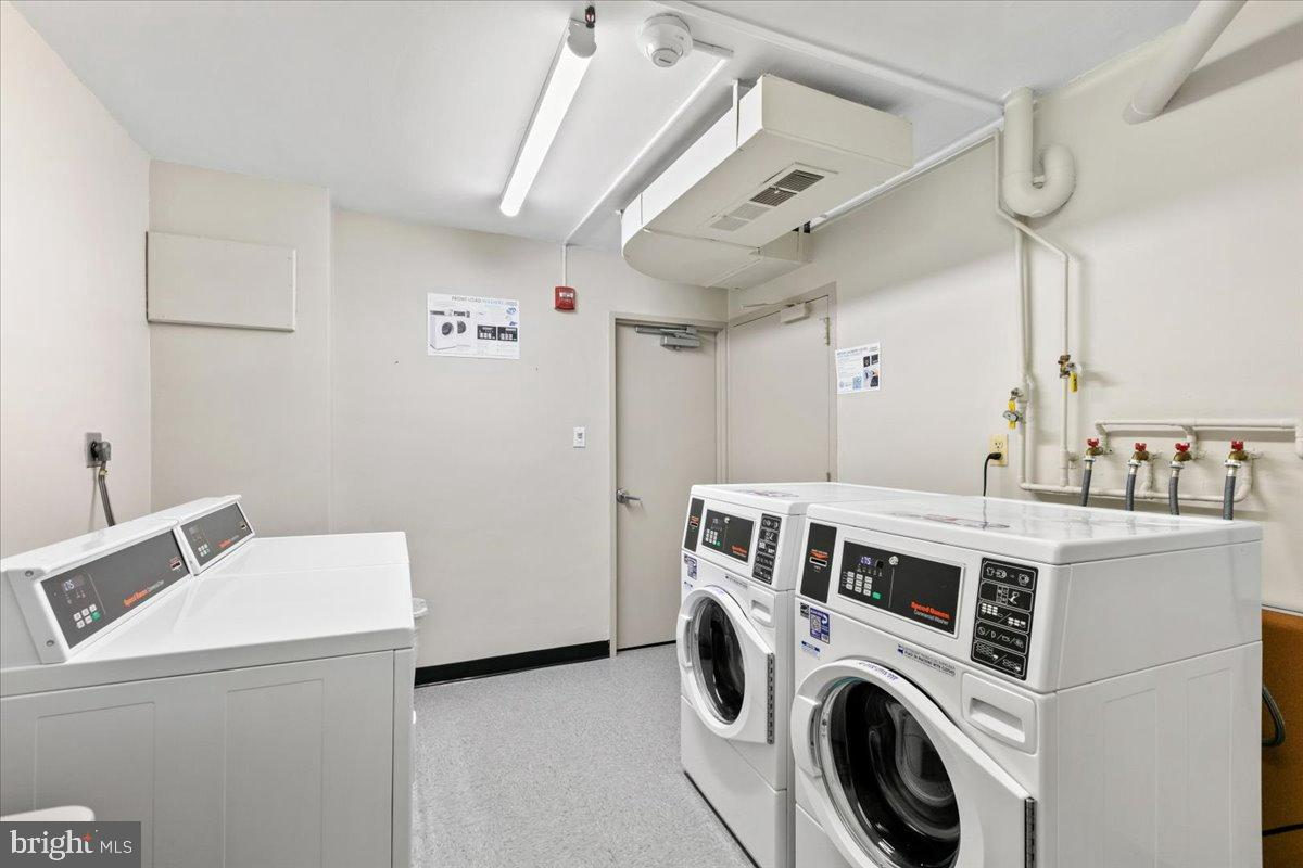 801 N PITT ST #909, ALEXANDRIA, Virginia 22314, 1 Bedroom Bedrooms, 6 Rooms Rooms,1 BathroomBathrooms,Residential,For sale,801 N PITT ST #909,VAAX2048808 MLS # VAAX2048808