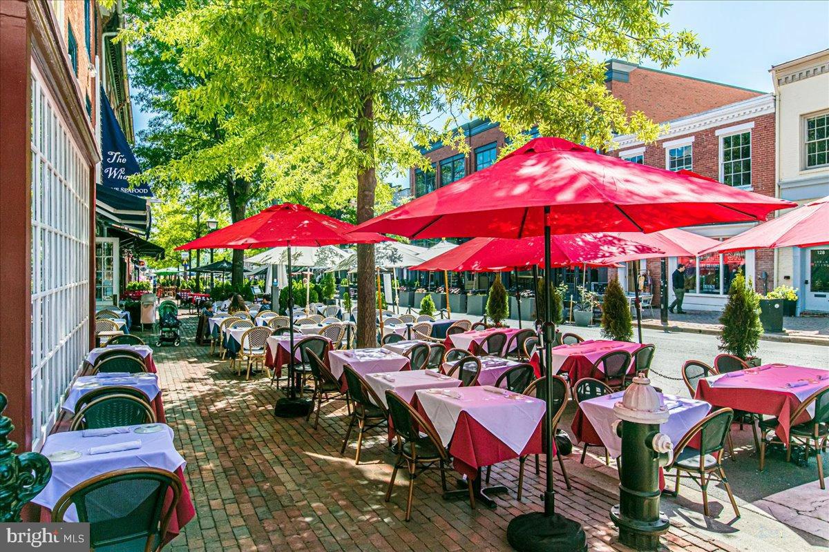 801 N PITT ST #909, ALEXANDRIA, Virginia 22314, 1 Bedroom Bedrooms, 6 Rooms Rooms,1 BathroomBathrooms,Residential,For sale,801 N PITT ST #909,VAAX2048808 MLS # VAAX2048808