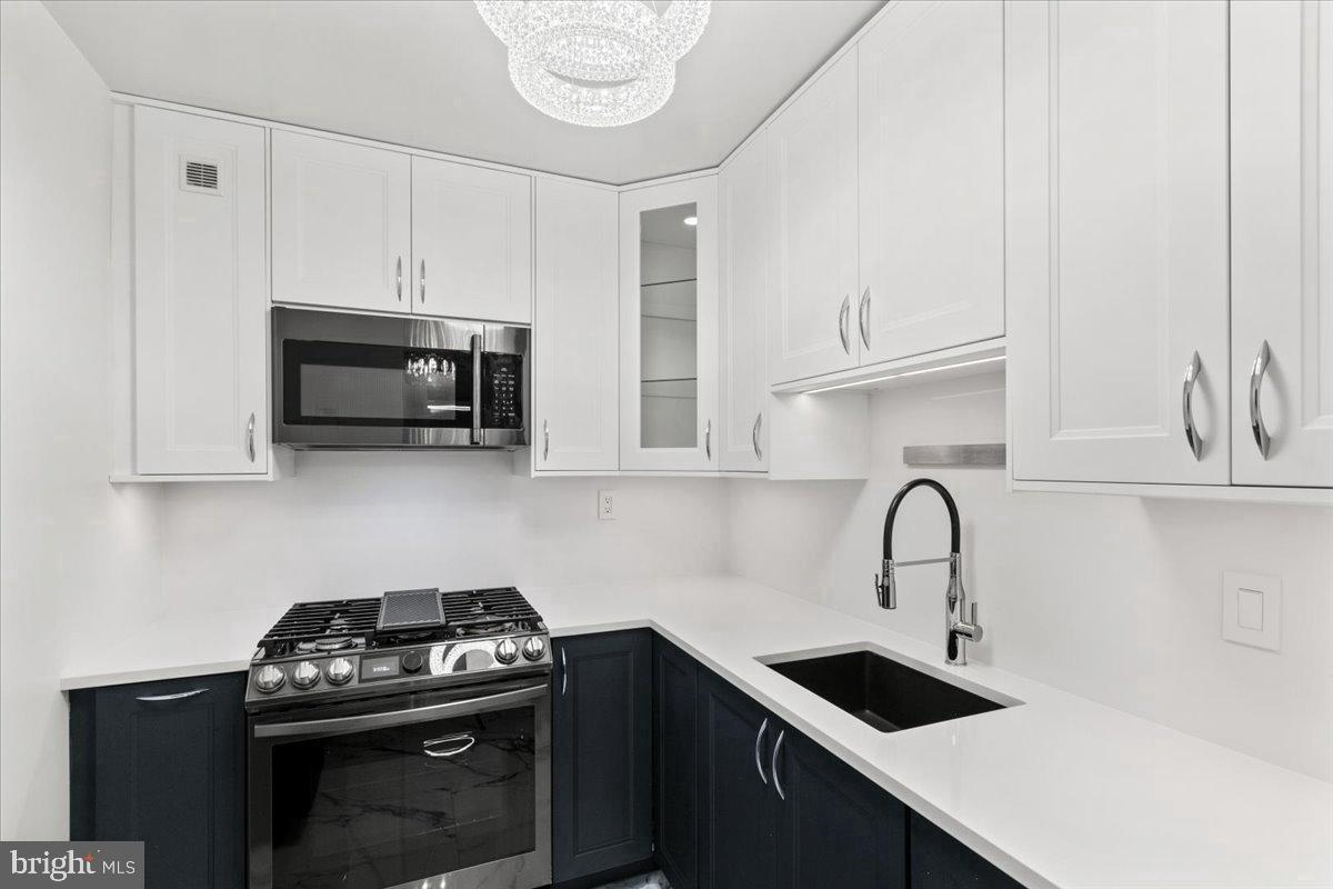 801 N PITT ST #909, ALEXANDRIA, Virginia 22314, 1 Bedroom Bedrooms, 6 Rooms Rooms,1 BathroomBathrooms,Residential,For sale,801 N PITT ST #909,VAAX2048808 MLS # VAAX2048808