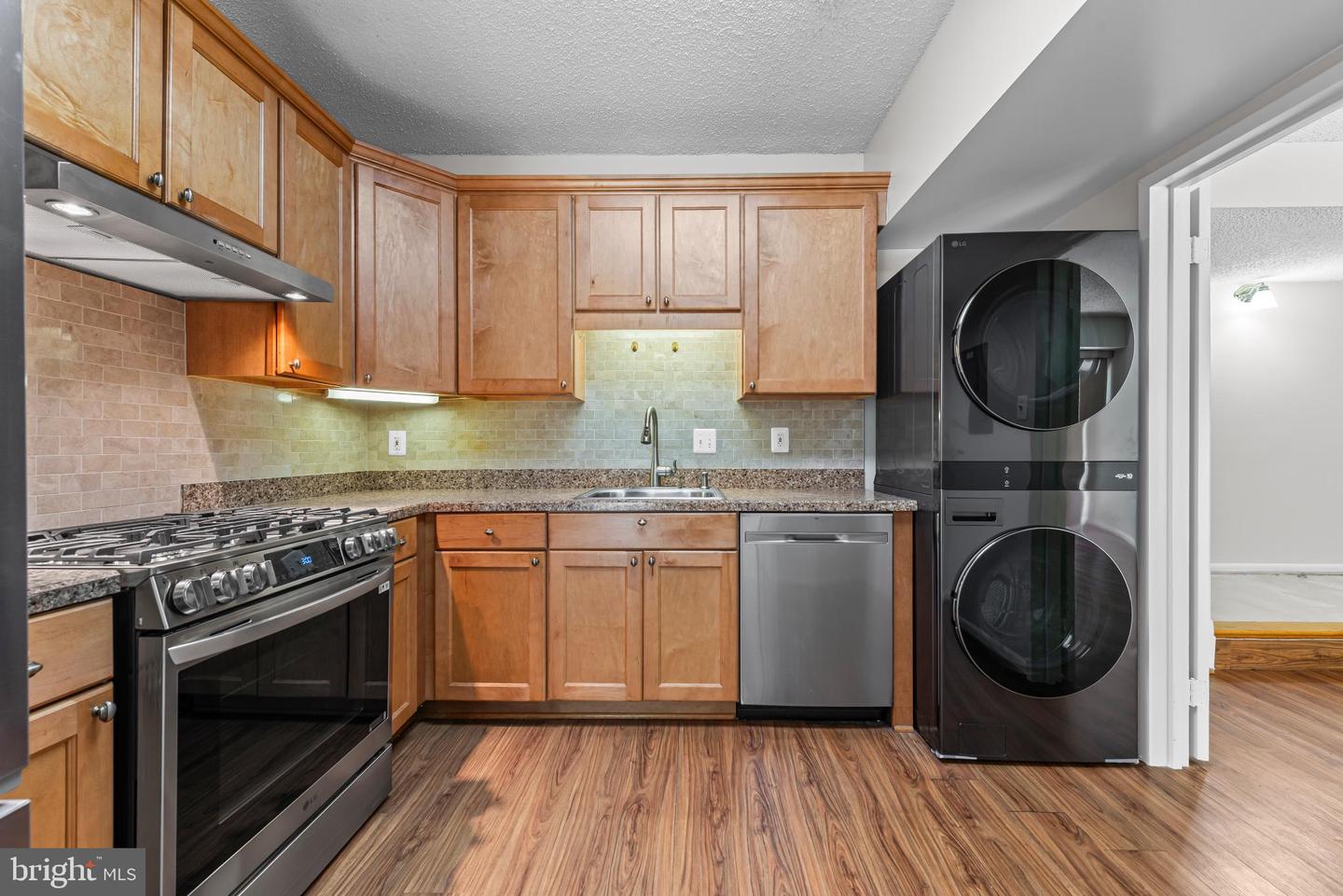 11841 SHIRE CT #2C, RESTON, Virginia 20191, 2 Bedrooms Bedrooms, 4 Rooms Rooms,1 BathroomBathrooms,Residential,For sale,11841 SHIRE CT #2C,VAFX2262564 MLS # VAFX2262564