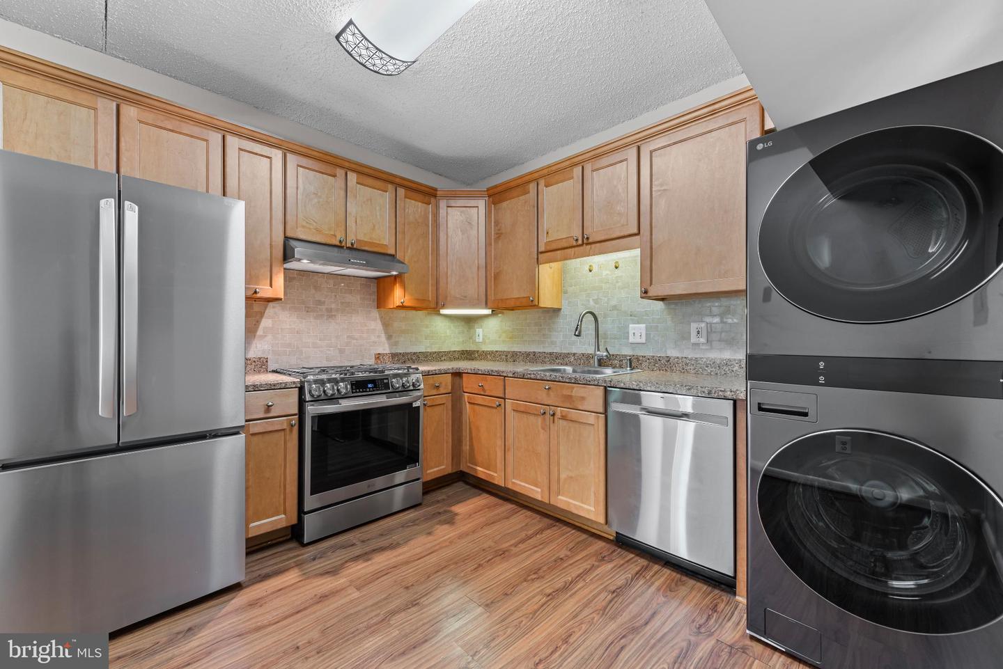 11841 SHIRE CT #2C, RESTON, Virginia 20191, 2 Bedrooms Bedrooms, 4 Rooms Rooms,1 BathroomBathrooms,Residential,For sale,11841 SHIRE CT #2C,VAFX2262564 MLS # VAFX2262564