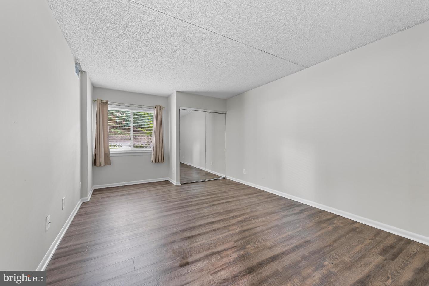 11841 SHIRE CT #2C, RESTON, Virginia 20191, 2 Bedrooms Bedrooms, 4 Rooms Rooms,1 BathroomBathrooms,Residential,For sale,11841 SHIRE CT #2C,VAFX2262564 MLS # VAFX2262564