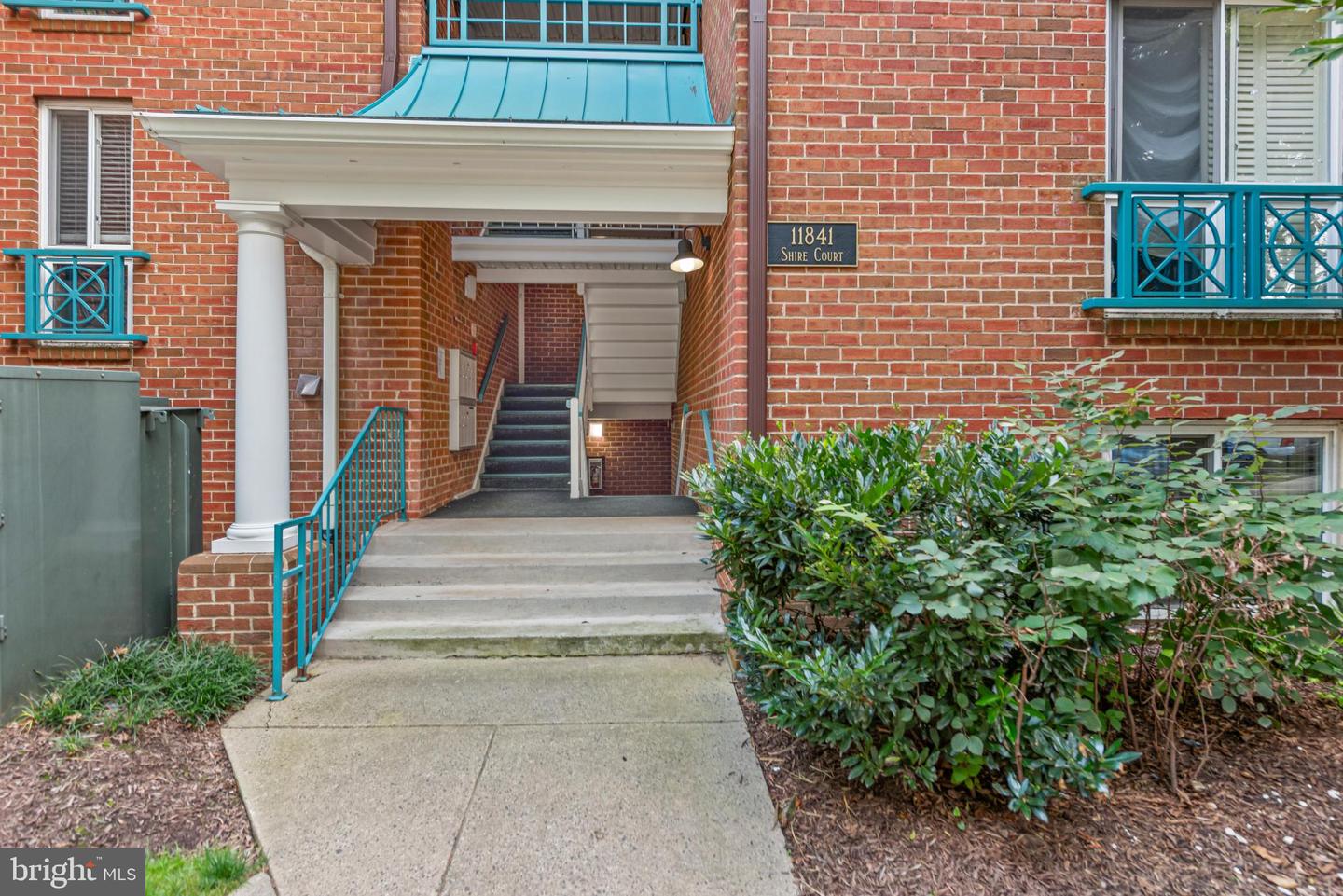 11841 SHIRE CT #2C, RESTON, Virginia 20191, 2 Bedrooms Bedrooms, 4 Rooms Rooms,1 BathroomBathrooms,Residential,For sale,11841 SHIRE CT #2C,VAFX2262564 MLS # VAFX2262564