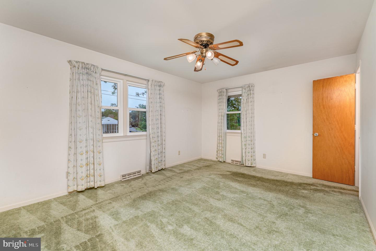 720 SPRING VALLEY DR, FREDERICKSBURG, Virginia 22405, 3 Bedrooms Bedrooms, ,1 BathroomBathrooms,Residential,For sale,720 SPRING VALLEY DR,VAST2042018 MLS # VAST2042018