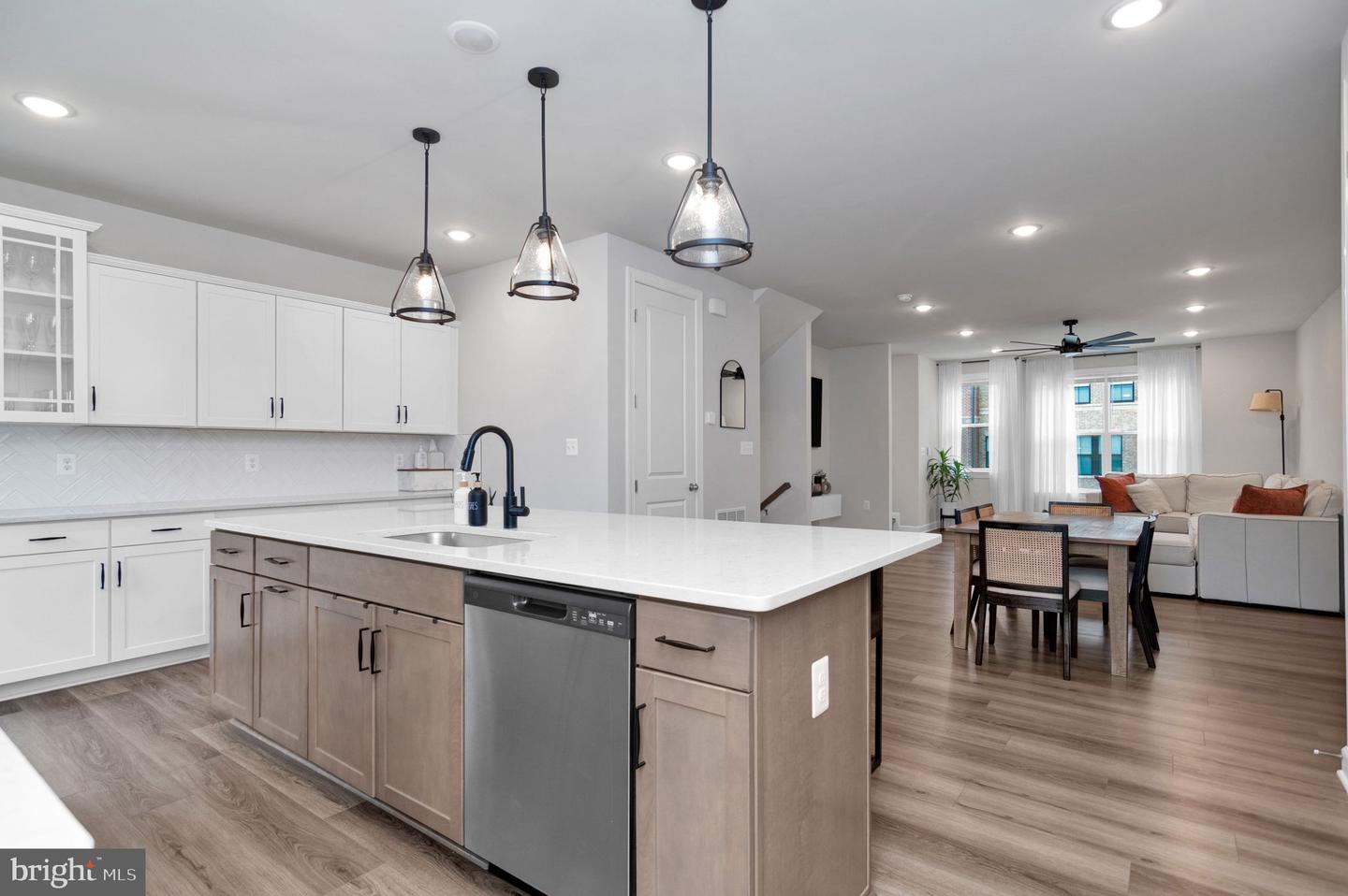 7203 MOUNTAINEER DR, ALEXANDRIA, Virginia 22306, 3 Bedrooms Bedrooms, ,2 BathroomsBathrooms,Residential,For sale,7203 MOUNTAINEER DR,VAFX2262586 MLS # VAFX2262586