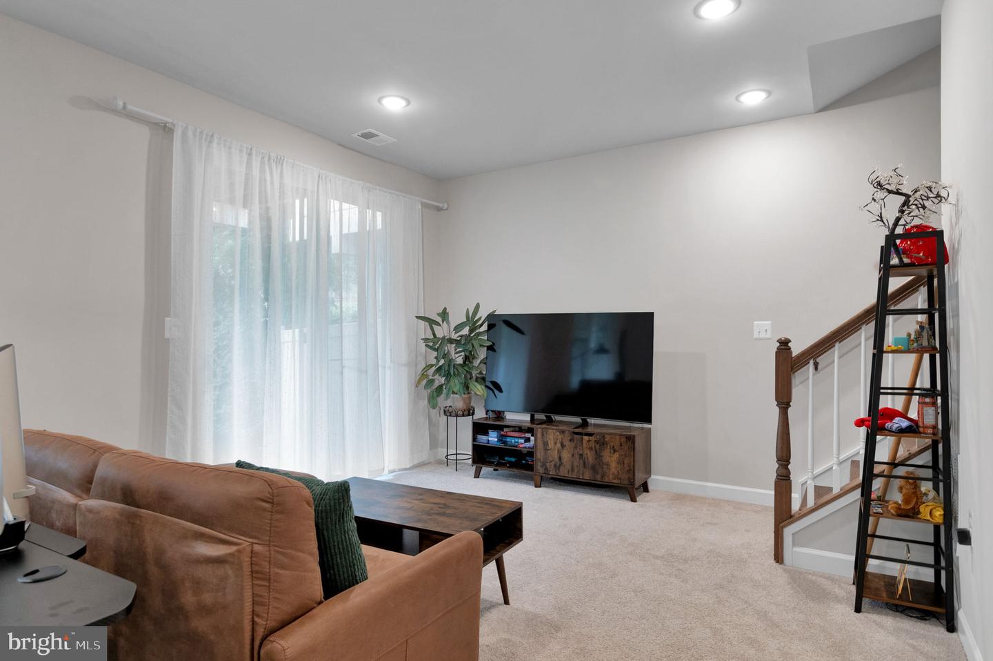 7203 MOUNTAINEER DR, ALEXANDRIA, Virginia 22306, 3 Bedrooms Bedrooms, ,2 BathroomsBathrooms,Residential,For sale,7203 MOUNTAINEER DR,VAFX2262586 MLS # VAFX2262586