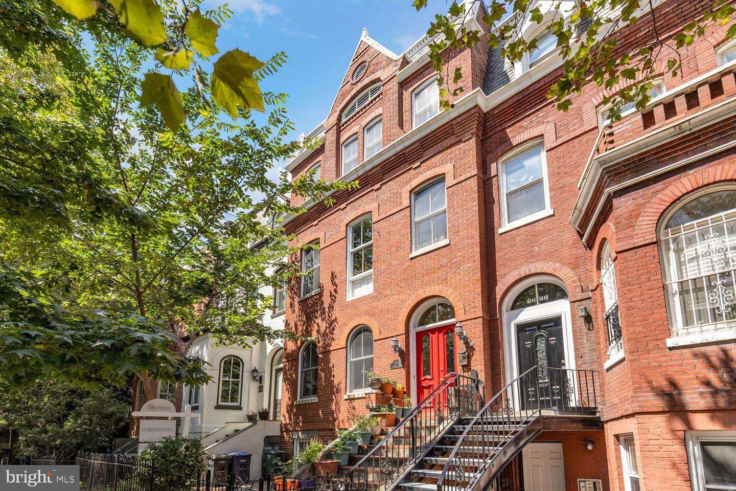 1213 Q ST NW, WASHINGTON, District Of Columbia 20009, 4 Bedrooms Bedrooms, ,3 BathroomsBathrooms,Residential,For sale,1213 Q ST NW,DCDC2216192 MLS # DCDC2216192