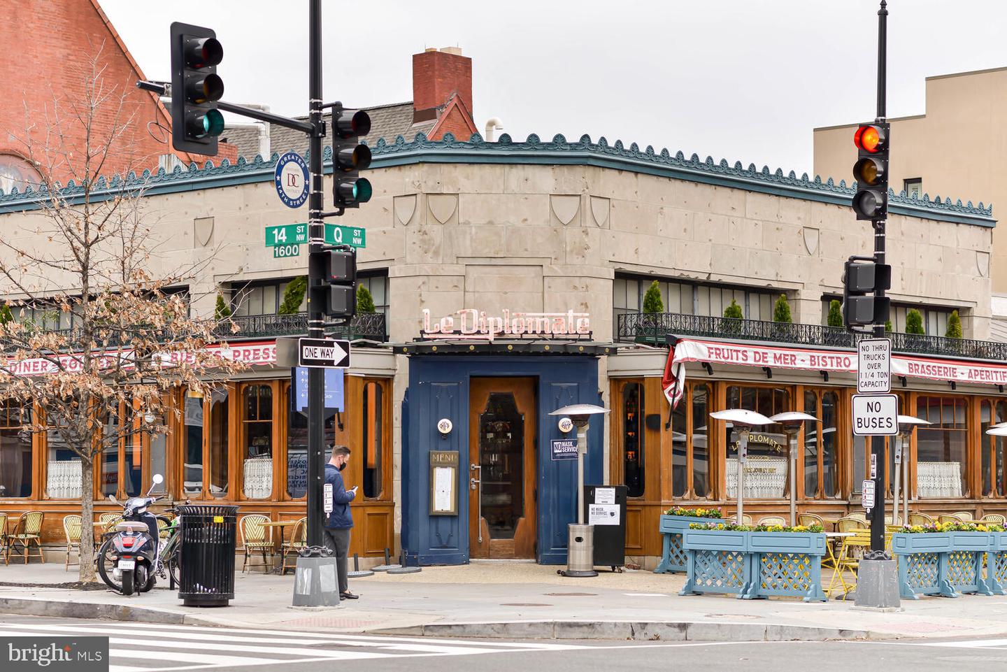1213 Q ST NW, WASHINGTON, District Of Columbia 20009, 4 Bedrooms Bedrooms, ,3 BathroomsBathrooms,Residential,For sale,1213 Q ST NW,DCDC2216192 MLS # DCDC2216192