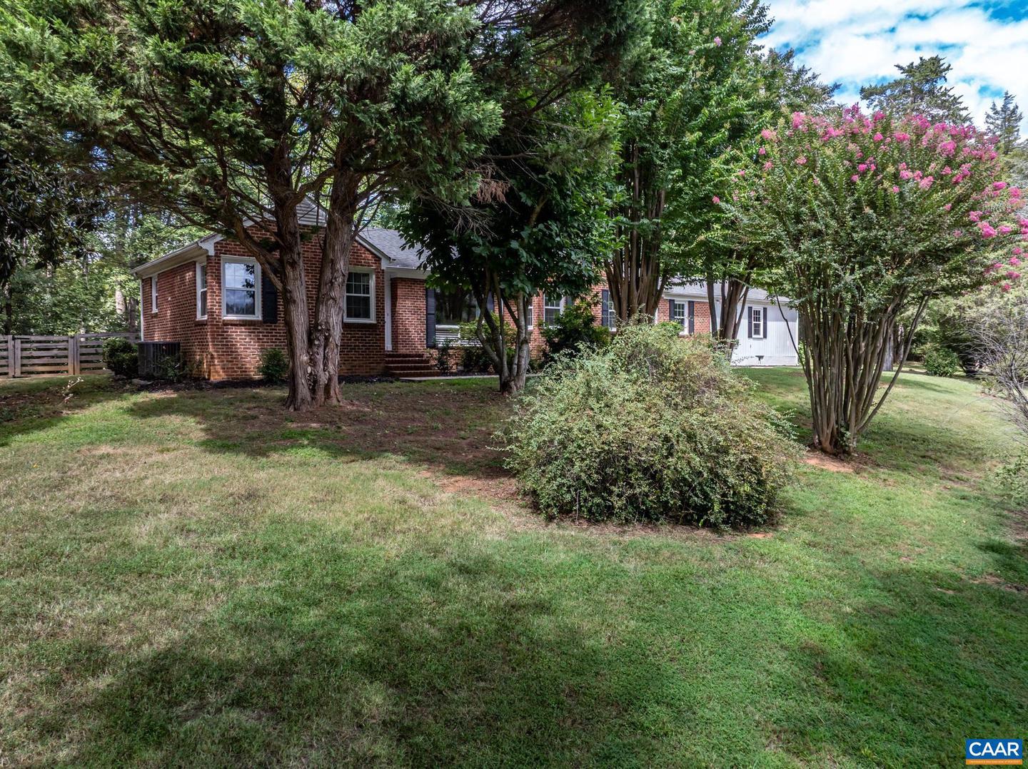 3304 KESWICK RD, KESWICK, Virginia 22947, 3 Bedrooms Bedrooms, ,2 BathroomsBathrooms,Residential,For sale,3304 KESWICK RD,668087 MLS # 668087
