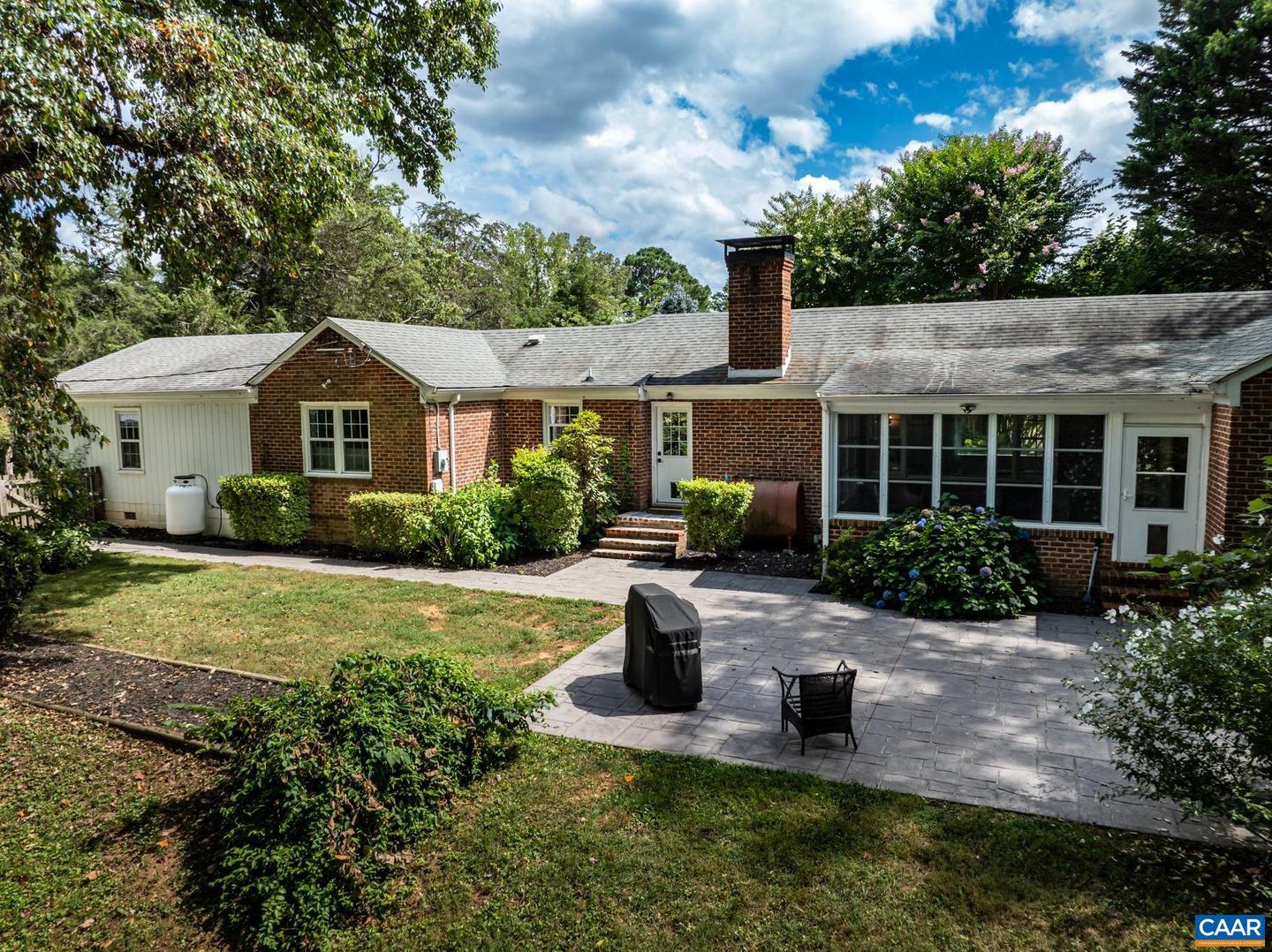 3304 KESWICK RD, KESWICK, Virginia 22947, 3 Bedrooms Bedrooms, ,2 BathroomsBathrooms,Residential,For sale,3304 KESWICK RD,668087 MLS # 668087