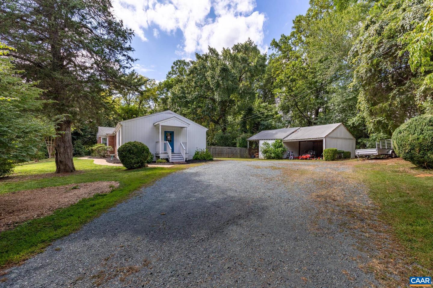 3304 KESWICK RD, KESWICK, Virginia 22947, 3 Bedrooms Bedrooms, ,2 BathroomsBathrooms,Residential,For sale,3304 KESWICK RD,668087 MLS # 668087