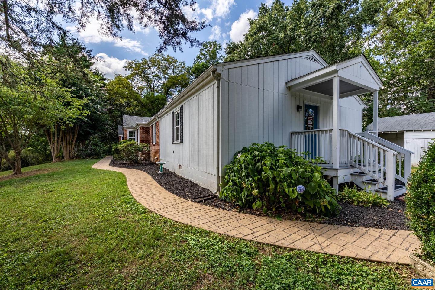 3304 KESWICK RD, KESWICK, Virginia 22947, 3 Bedrooms Bedrooms, ,2 BathroomsBathrooms,Residential,For sale,3304 KESWICK RD,668087 MLS # 668087