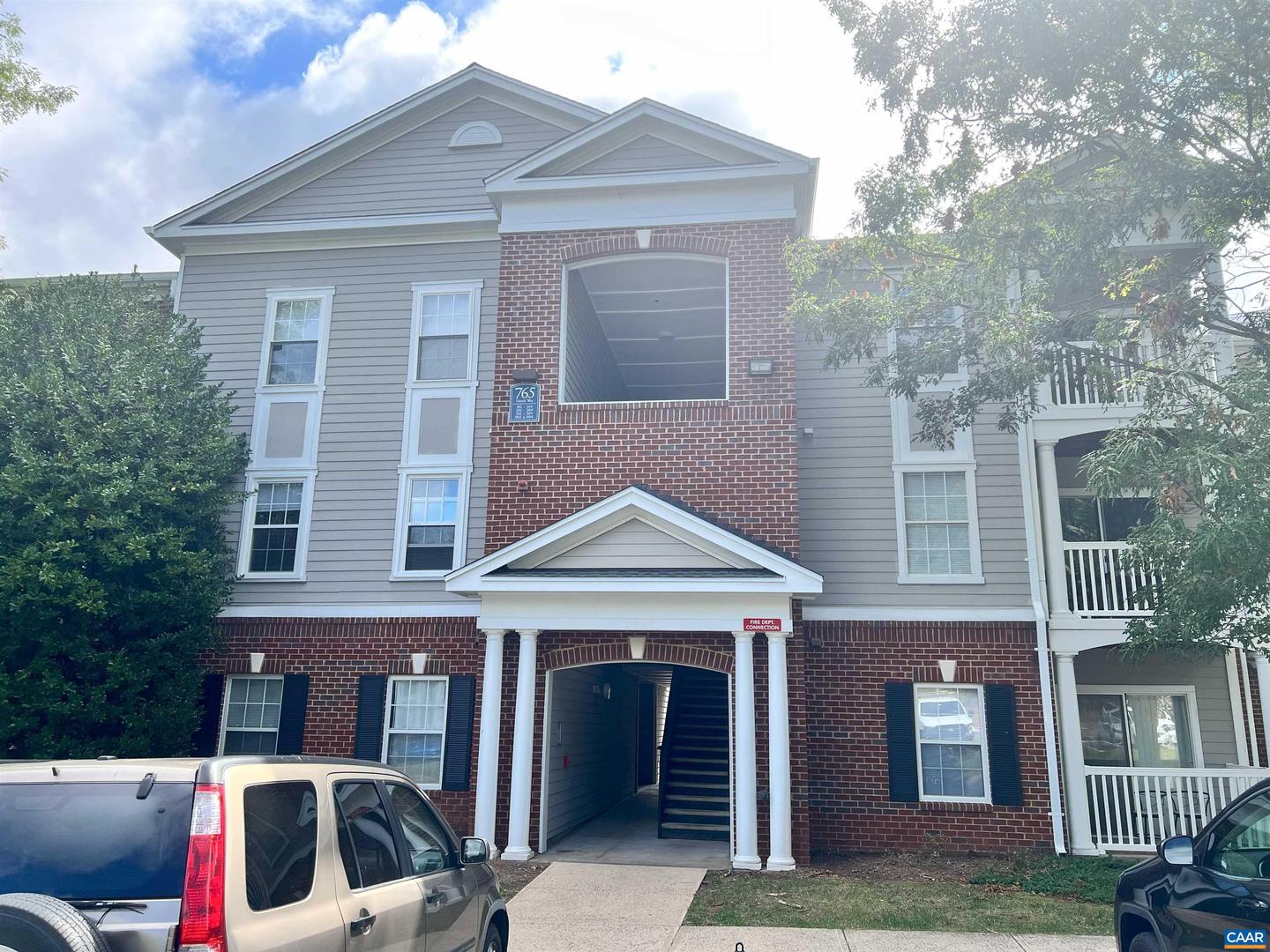 765 DENALI WAY #303, CHARLOTTESVILLE, Virginia 22903, 2 Bedrooms Bedrooms, ,2 BathroomsBathrooms,Residential,For sale,765 DENALI WAY #303,668091 MLS # 668091