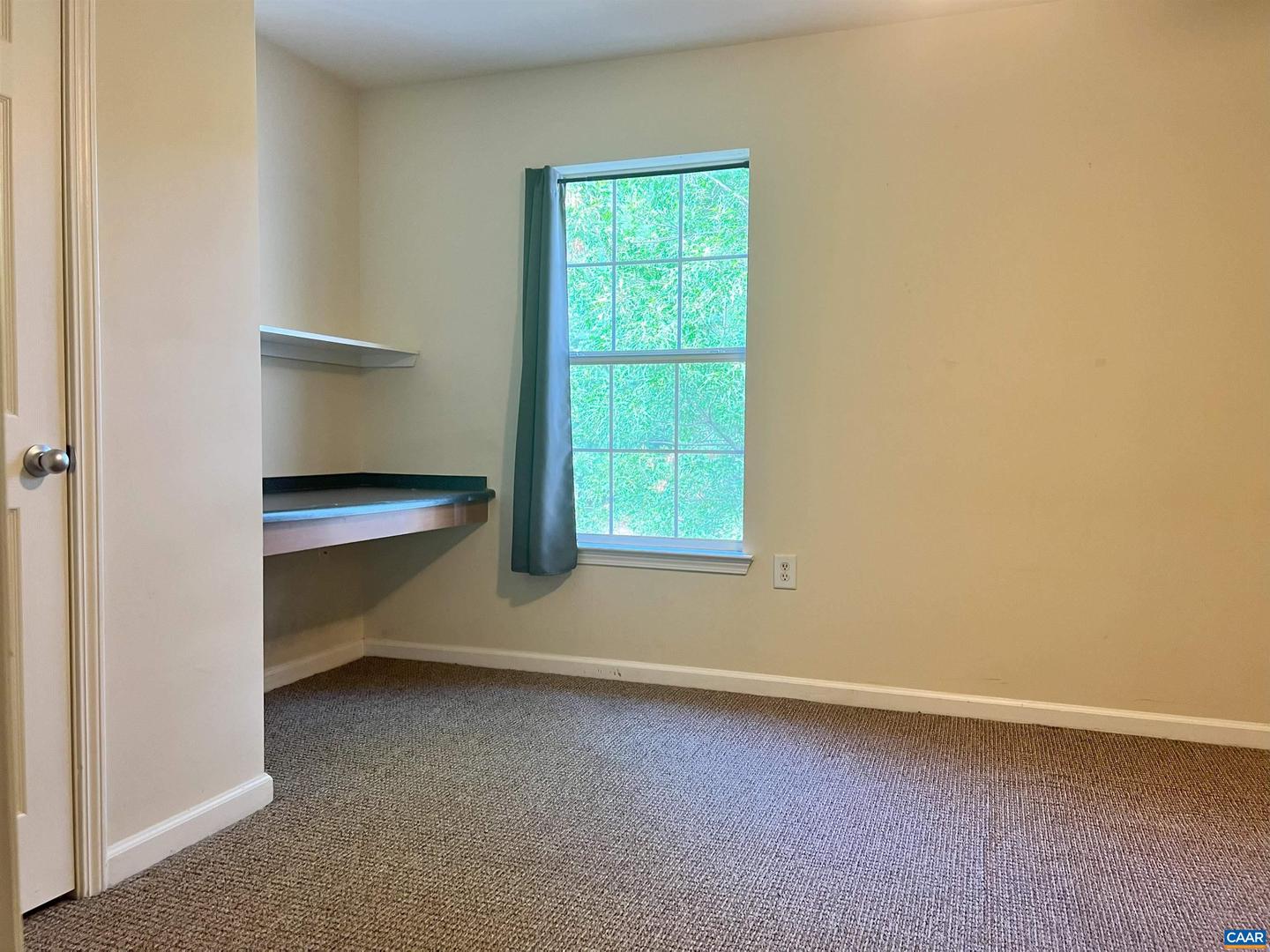 765 DENALI WAY #303, CHARLOTTESVILLE, Virginia 22903, 2 Bedrooms Bedrooms, ,2 BathroomsBathrooms,Residential,For sale,765 DENALI WAY #303,668091 MLS # 668091