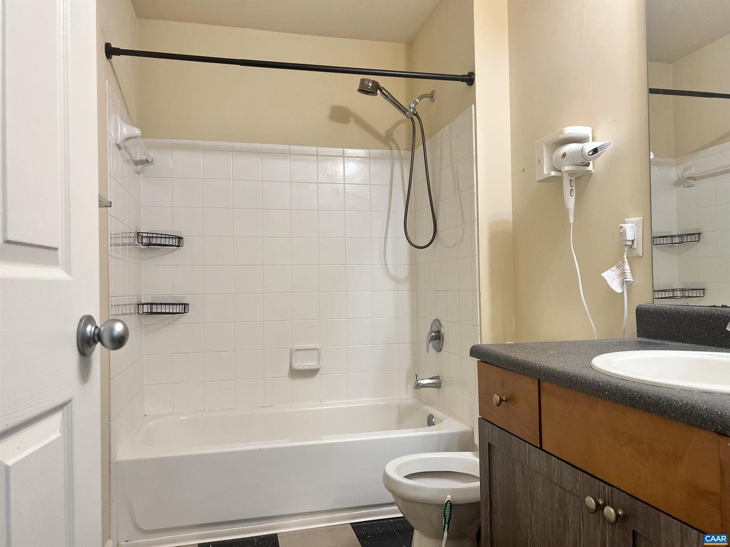 765 DENALI WAY #303, CHARLOTTESVILLE, Virginia 22903, 2 Bedrooms Bedrooms, ,2 BathroomsBathrooms,Residential,For sale,765 DENALI WAY #303,668091 MLS # 668091