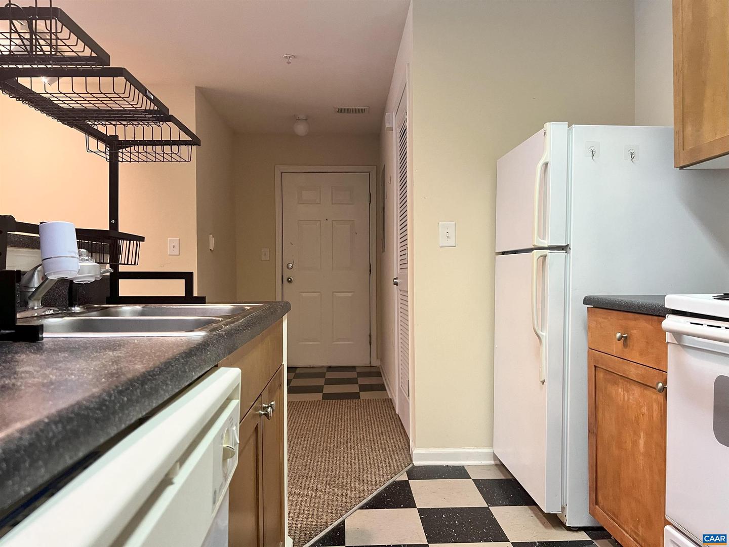 765 DENALI WAY #303, CHARLOTTESVILLE, Virginia 22903, 2 Bedrooms Bedrooms, ,2 BathroomsBathrooms,Residential,For sale,765 DENALI WAY #303,668091 MLS # 668091