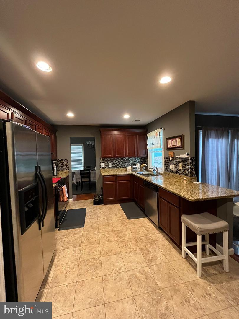 111 PARK HILL LN, STERLING, Virginia 20164, 4 Bedrooms Bedrooms, ,3 BathroomsBathrooms,Residential,For sale,111 PARK HILL LN,VALO2105060 MLS # VALO2105060