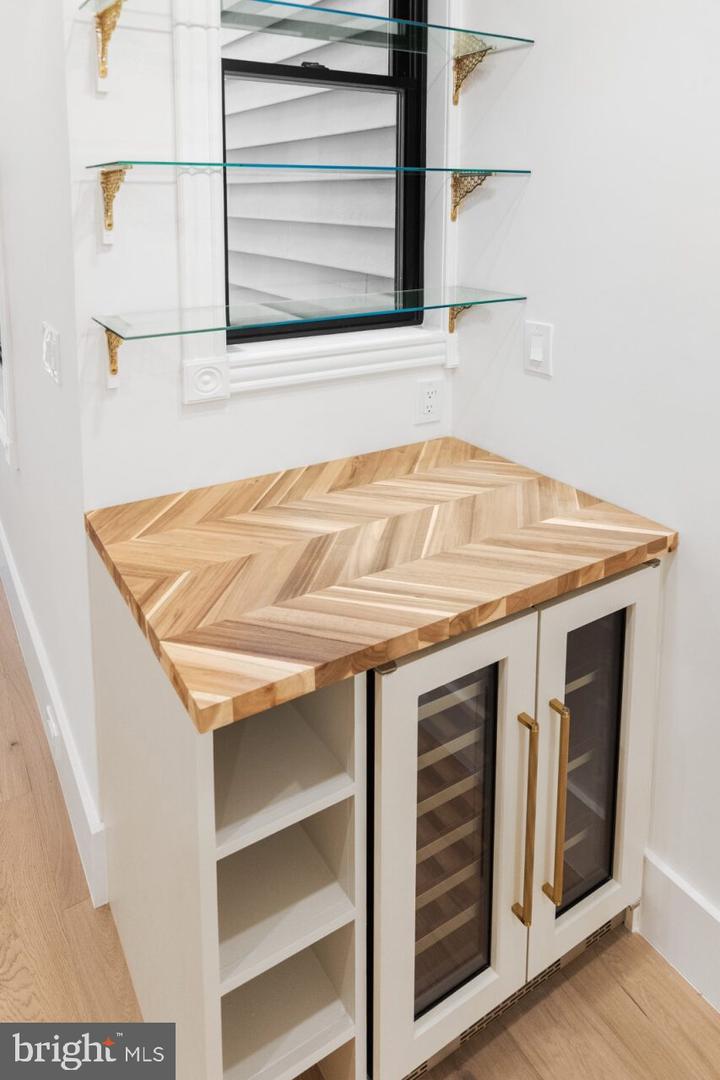 441 Q ST NW #1, WASHINGTON, District Of Columbia 20001, 3 Bedrooms Bedrooms, ,3 BathroomsBathrooms,Residential,For sale,441 Q ST NW #1,DCDC2216226 MLS # DCDC2216226