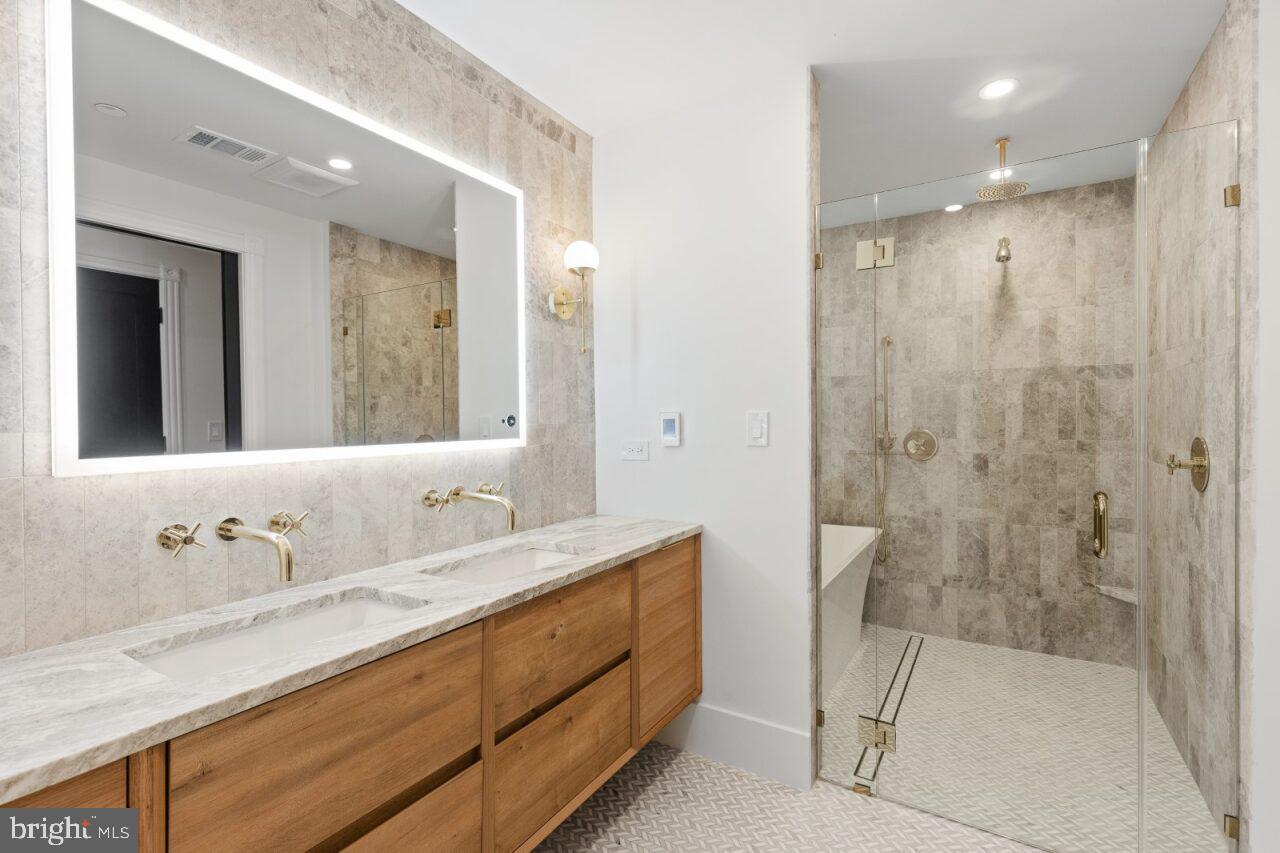 441 Q ST NW #1, WASHINGTON, District Of Columbia 20001, 3 Bedrooms Bedrooms, ,3 BathroomsBathrooms,Residential,For sale,441 Q ST NW #1,DCDC2216226 MLS # DCDC2216226