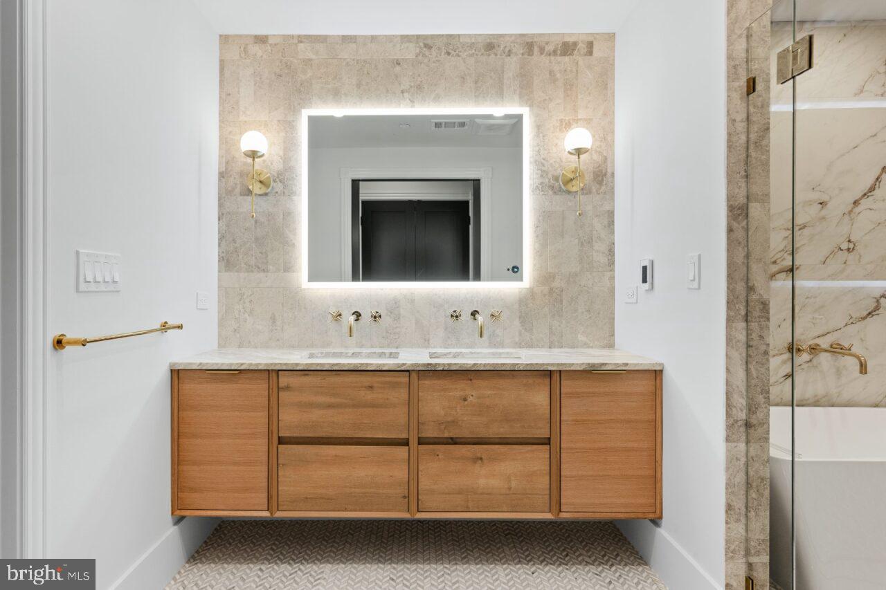 441 Q ST NW #1, WASHINGTON, District Of Columbia 20001, 3 Bedrooms Bedrooms, ,3 BathroomsBathrooms,Residential,For sale,441 Q ST NW #1,DCDC2216226 MLS # DCDC2216226