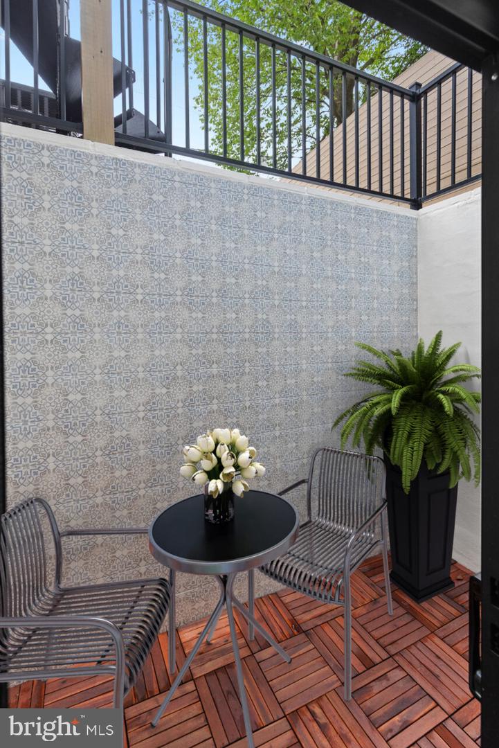 441 Q ST NW #1, WASHINGTON, District Of Columbia 20001, 3 Bedrooms Bedrooms, ,3 BathroomsBathrooms,Residential,For sale,441 Q ST NW #1,DCDC2216226 MLS # DCDC2216226