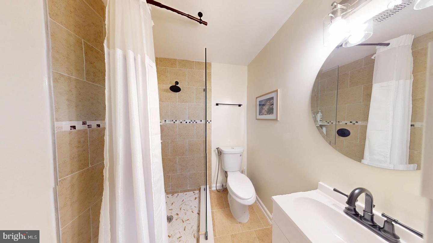 2217 SAUNDERS DR, HERNDON, Virginia 20170, 2 Bedrooms Bedrooms, ,2 BathroomsBathrooms,Residential,For sale,2217 SAUNDERS DR,VAFX2262666 MLS # VAFX2262666