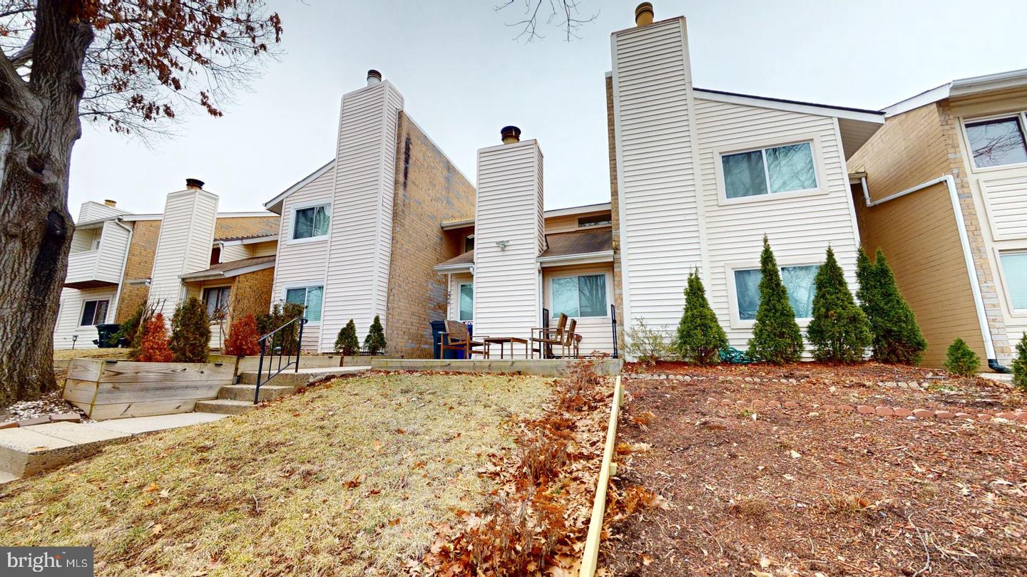 2217 SAUNDERS DR, HERNDON, Virginia 20170, 2 Bedrooms Bedrooms, ,2 BathroomsBathrooms,Residential,For sale,2217 SAUNDERS DR,VAFX2262666 MLS # VAFX2262666