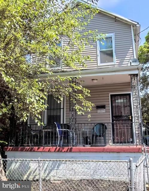 5324 GAY ST NE, WASHINGTON, District Of Columbia 20019, 3 Bedrooms Bedrooms, ,2 BathroomsBathrooms,Residential,For sale,5324 GAY ST NE,DCDC2216254 MLS # DCDC2216254