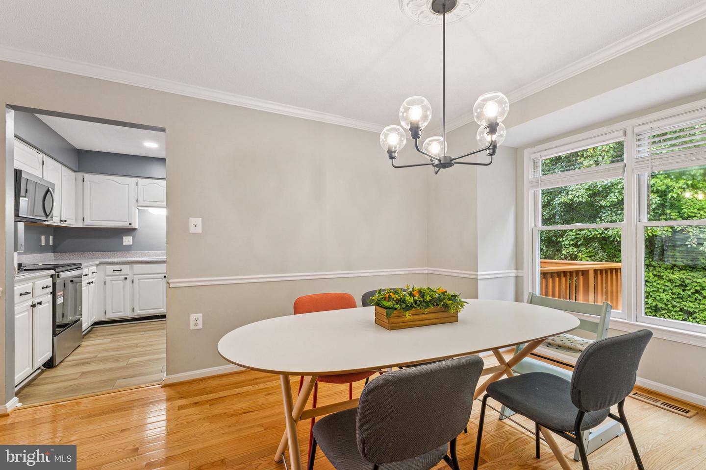 8110 SQUIRREL RUN RD, SPRINGFIELD, Virginia 22152, 3 Bedrooms Bedrooms, ,2 BathroomsBathrooms,Residential,For sale,8110 SQUIRREL RUN RD,VAFX2262722 MLS # VAFX2262722