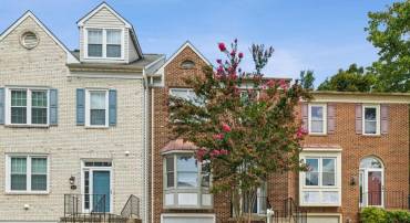 8110 SQUIRREL RUN RD, SPRINGFIELD, Virginia 22152, 3 Bedrooms Bedrooms, ,2 BathroomsBathrooms,Residential,For sale,8110 SQUIRREL RUN RD,VAFX2262722 MLS # VAFX2262722